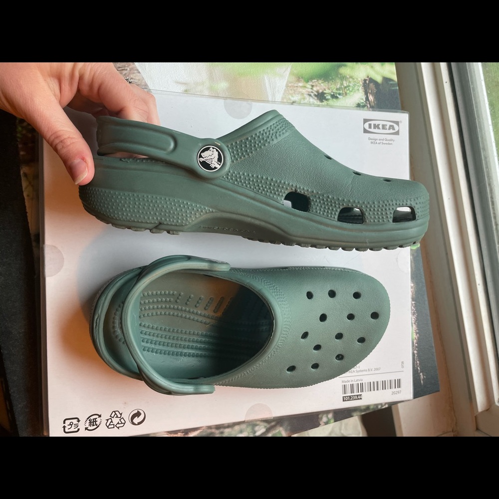 Sage Green Crocs 🐊 (7)